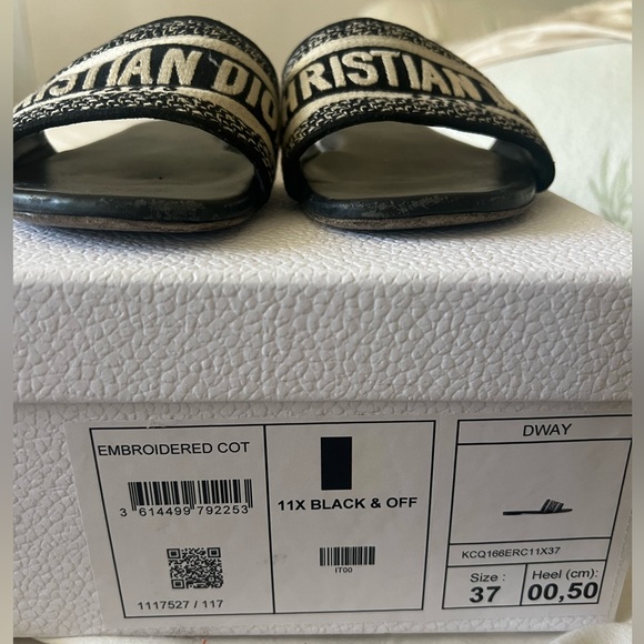 Dior slides - Picture 7 of 9